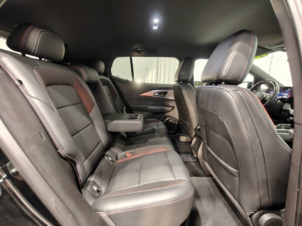 Used 2024 Chevrolet Equinox EV RS FWD image 22