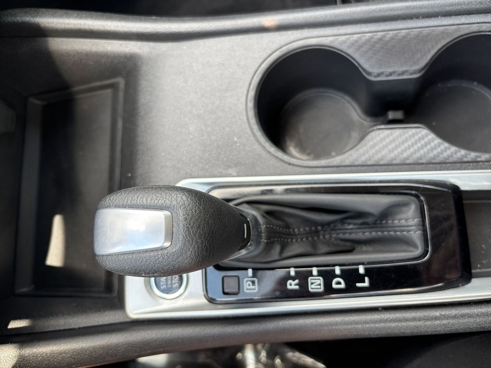 Used 2025 Nissan Altima 2.5 SV image 40
