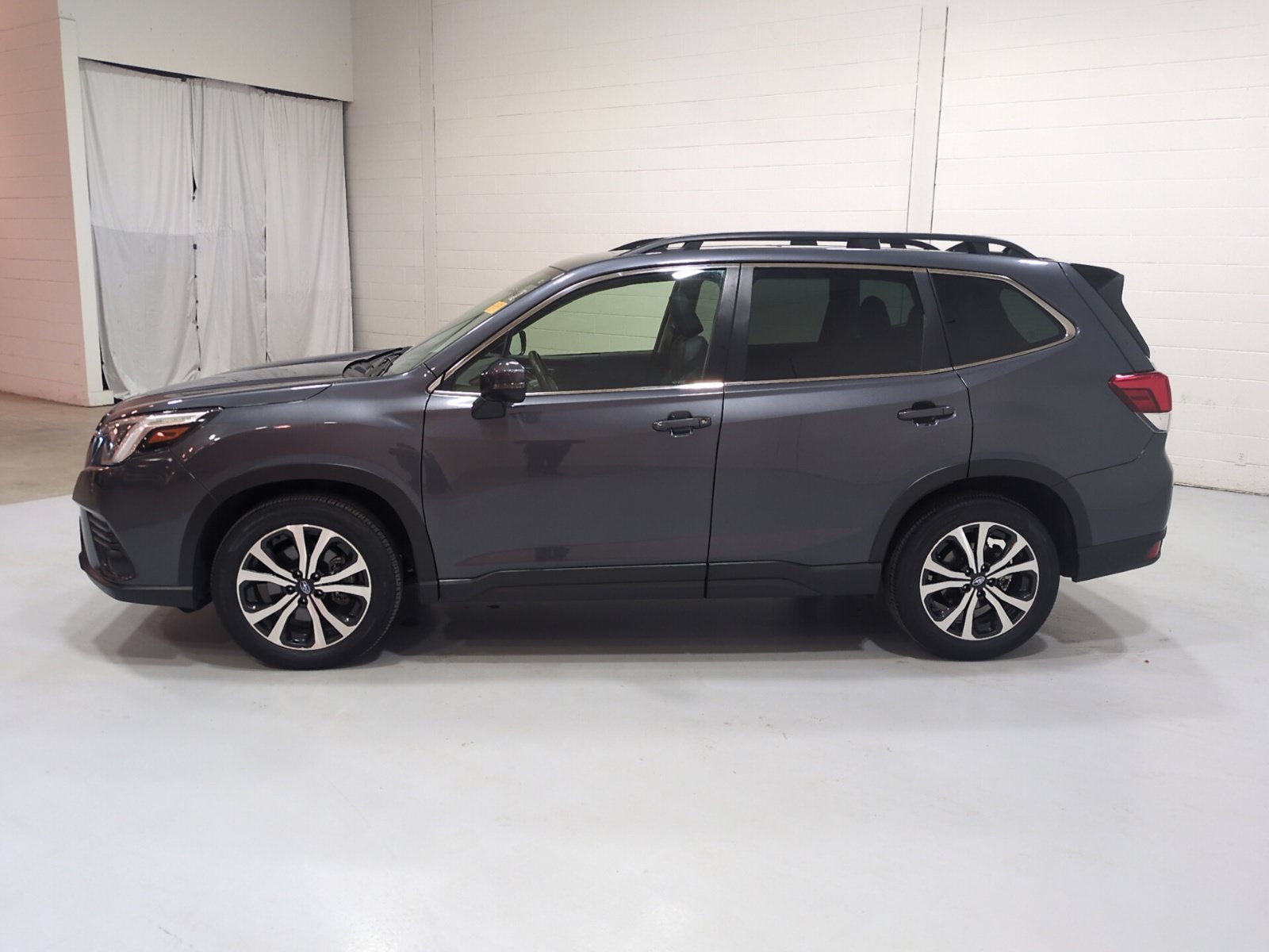 Certified 2024 Subaru Forester Limited AWD/4WD image 9