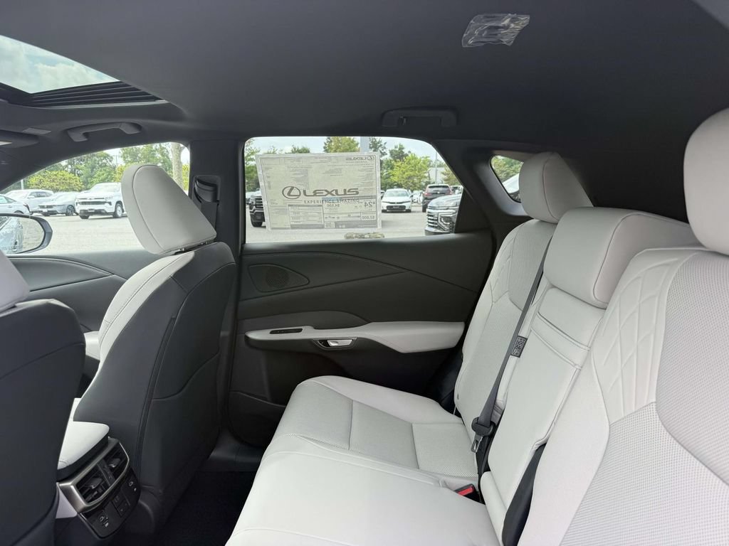 New 2026 Lexus RX 350 Premium w/ Accessory Package (Z1) AWD/4WD image 33