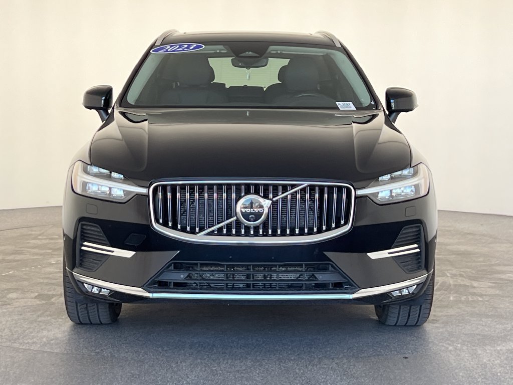 Used 2023 Volvo XC60 B5 Plus AWD/4WD image 11