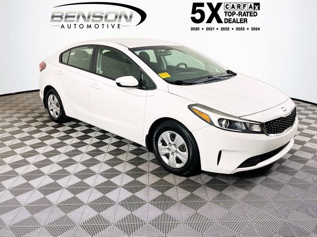 Used 2017 Kia Forte LX FWD image 1
