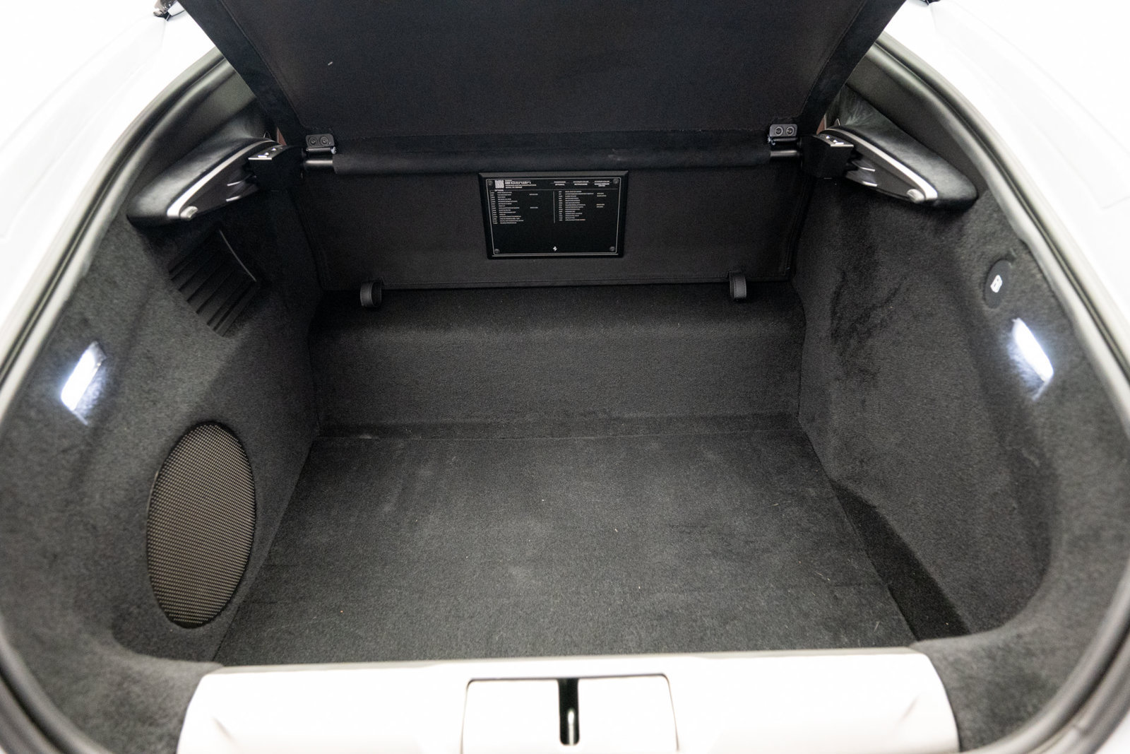 Used 2025 Ferrari 12Cilindri RWD image 43