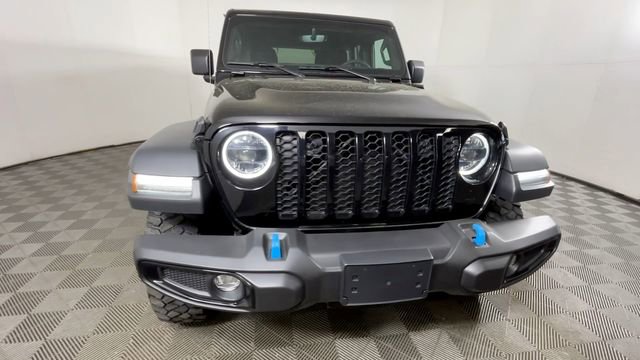 Used 2023 Jeep Wrangler Unlimited w/ 8.4" Radio Group AWD/4WD image 12