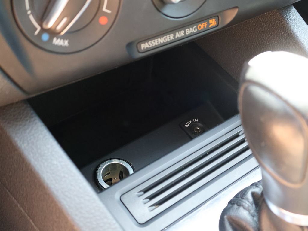 Used 2014 Volkswagen Jetta SE FWD image 34
