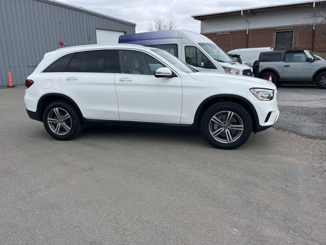 Used 2021 Mercedes-Benz GLC 300 4MATIC image 2