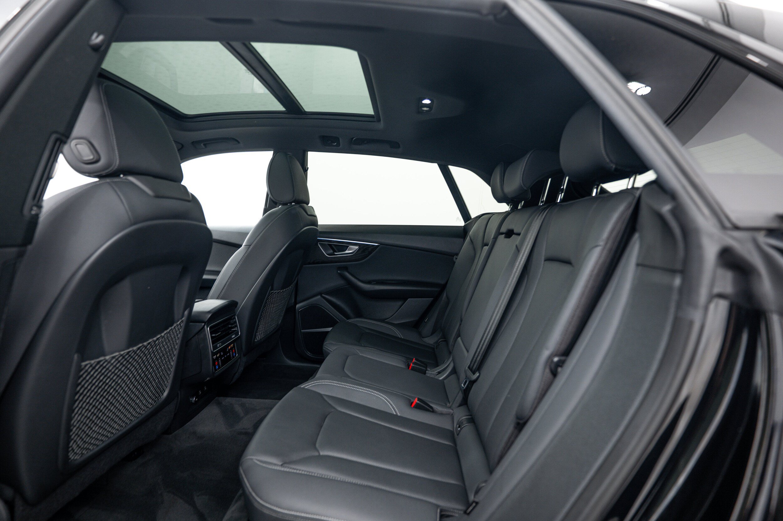 Certified 2022 Audi Q8 Premium Plus AWD/4WD image 18