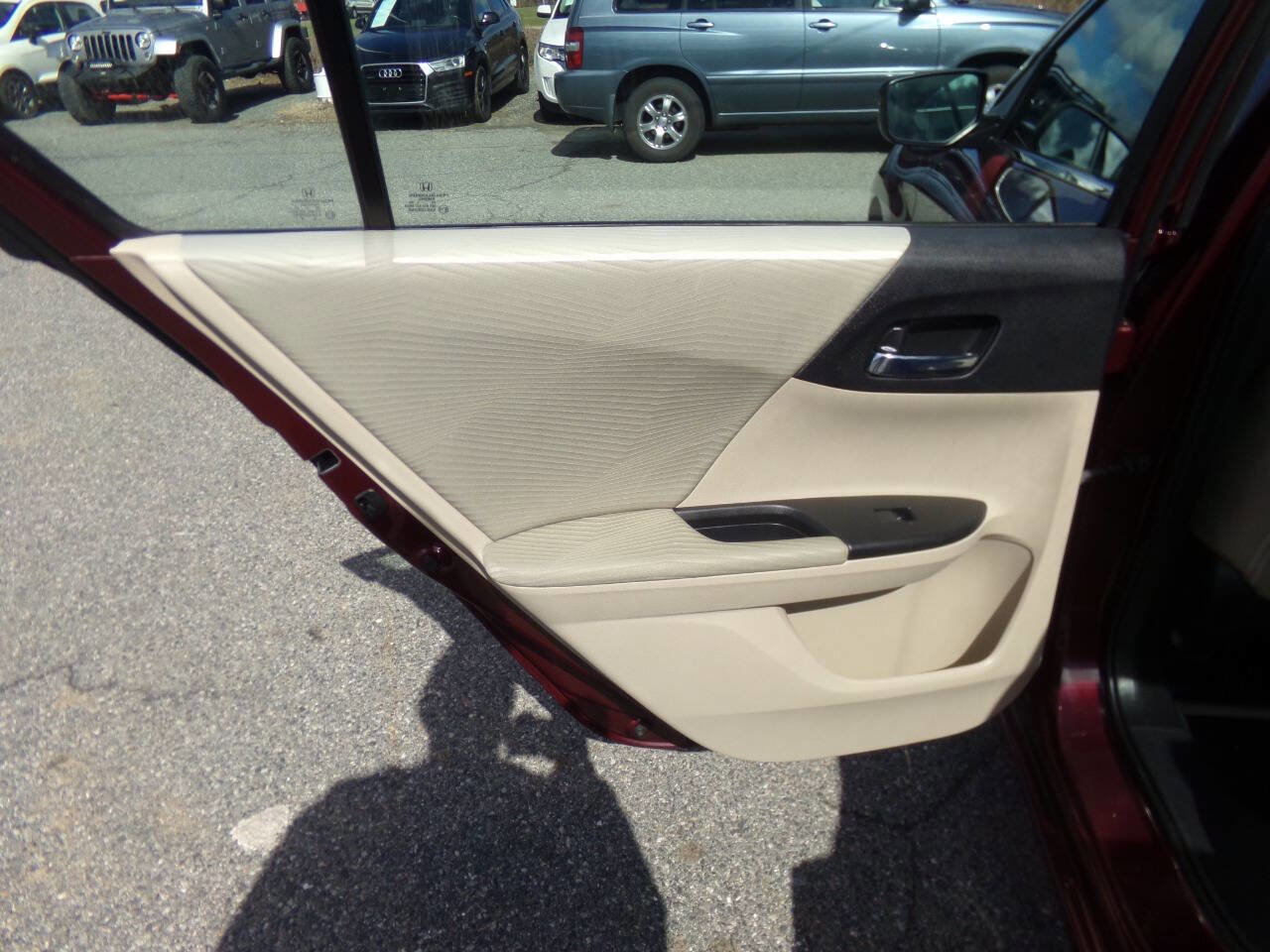 Used 2016 Honda Accord LX image 28