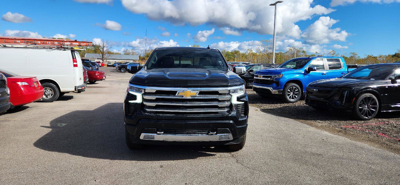 New 2026 Chevrolet Silverado 1500 High Country w/ Technology Package image 2