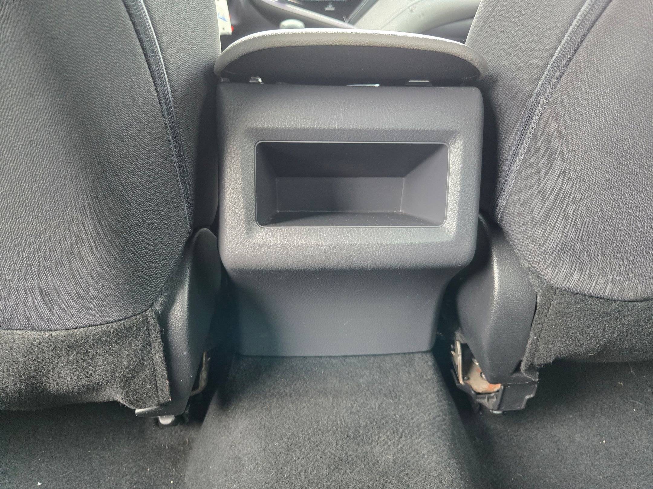 Used 2022 Toyota Camry LE FWD image 36