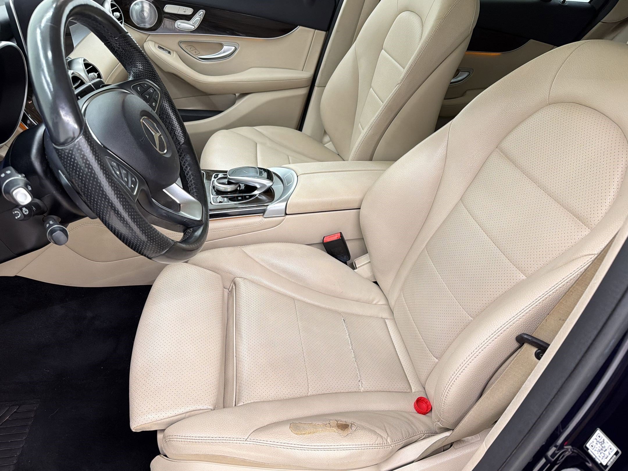 Used 2017 Mercedes-Benz GLC 300 4MATIC image 5