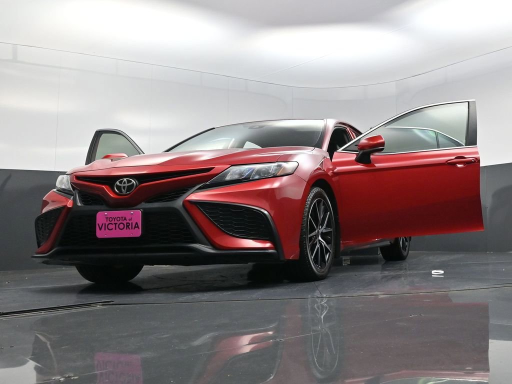 Used 2021 Toyota Camry SE image 28