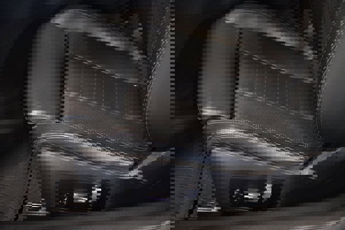 Used 2021 BMW 430i Convertible w/ Premium Package image 40