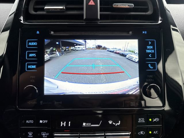 Used 2018 Toyota Prius Three Touring FWD image 21