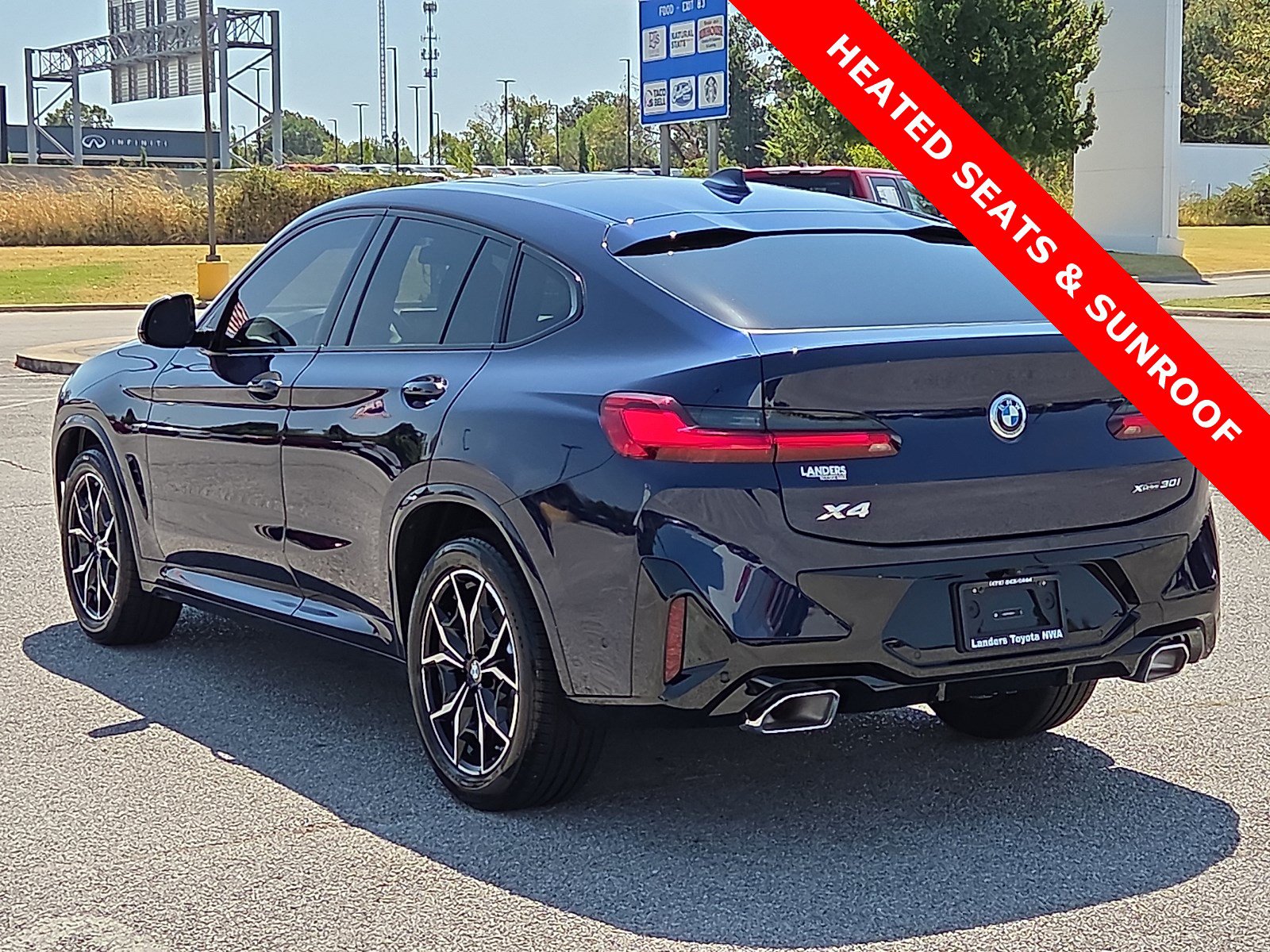 Used 2025 BMW X4 xDrive30i w/ Premium Package AWD/4WD image 4