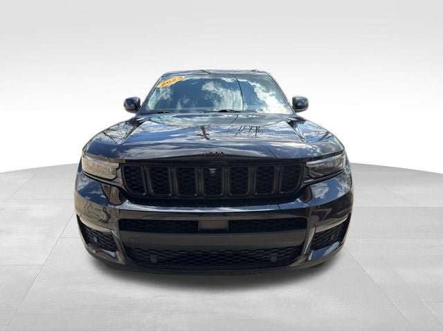 Used 2023 Jeep Grand Cherokee L Limited w/ Luxury Tech Group II AWD/4WD image 2