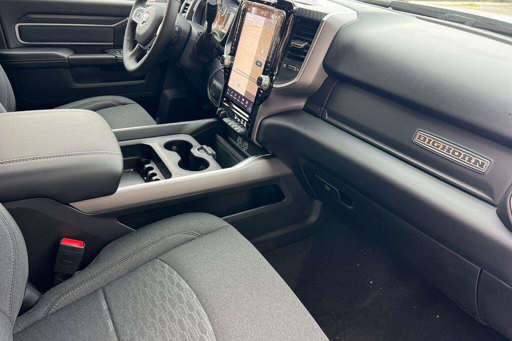 New 2026 RAM 2500 Big Horn AWD/4WD image 15
