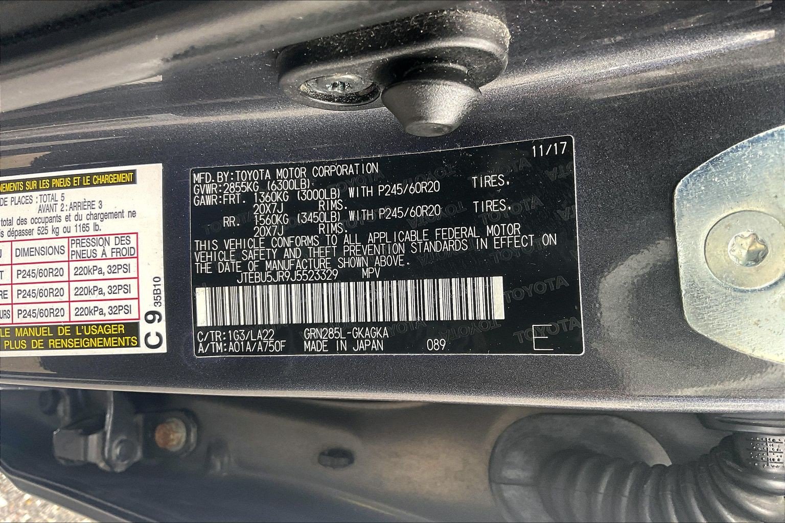 Used 2018 Toyota 4Runner Limited AWD/4WD image 37
