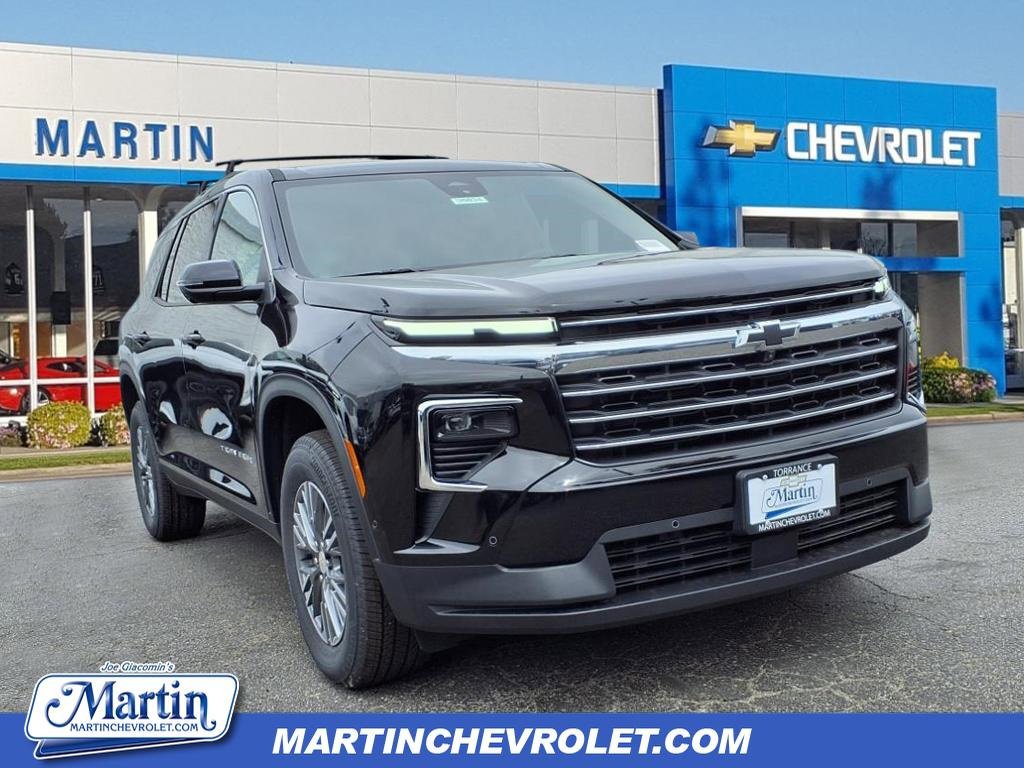 New 2025 Chevrolet Traverse LT w/ Enhanced Driving Package image 1