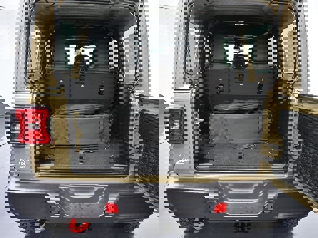 New 2026 Jeep Wrangler Unlimited Rubicon image 24