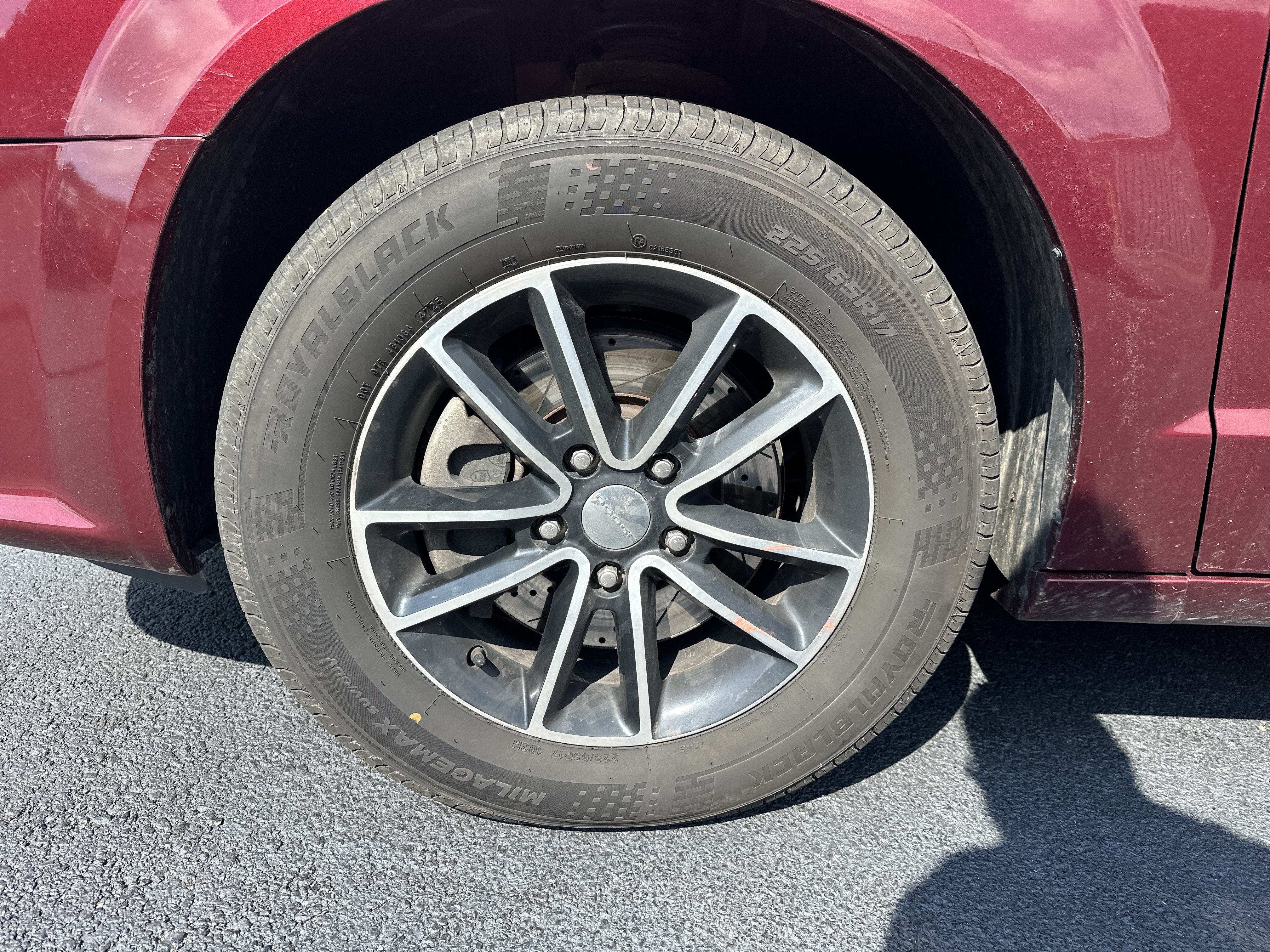 Used 2017 Dodge Grand Caravan SE FWD image 11
