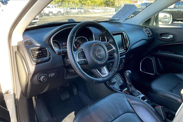 Used 2017 Jeep Compass Limited w/ Navigation Group image 13