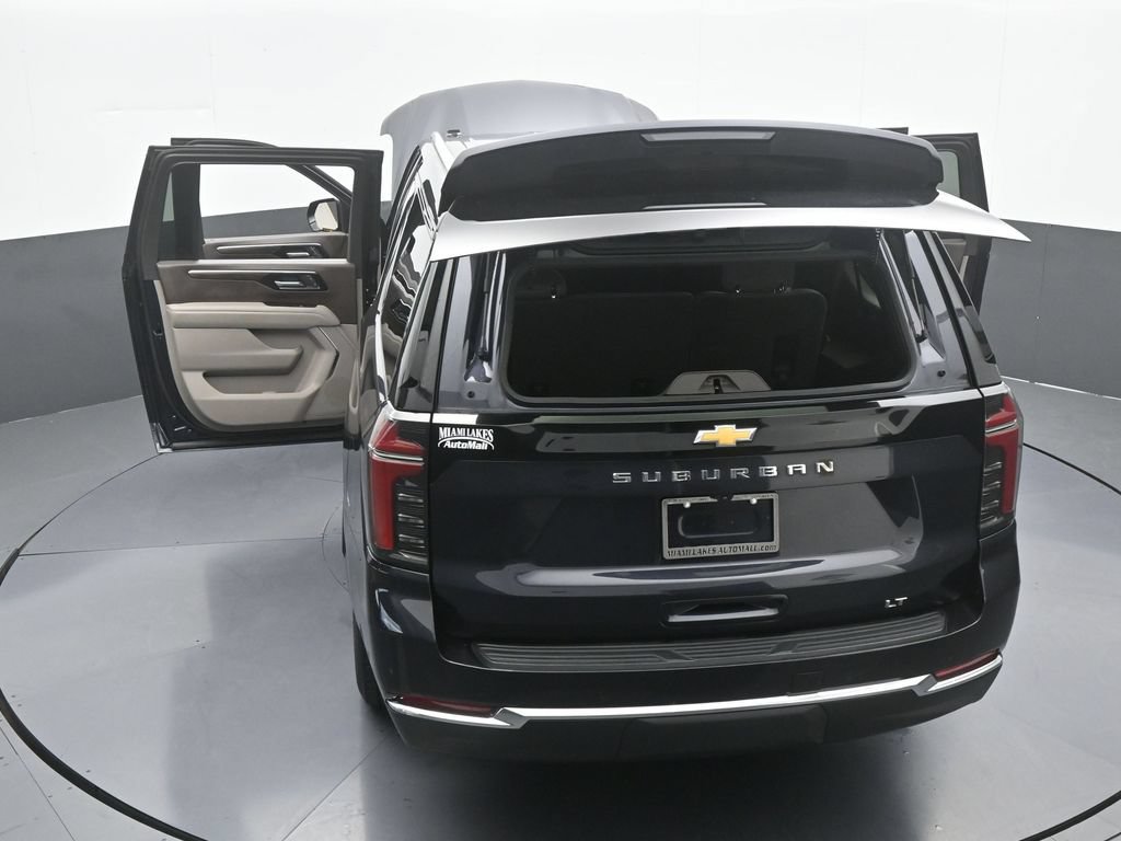 Used 2025 Chevrolet Suburban LT RWD image 81