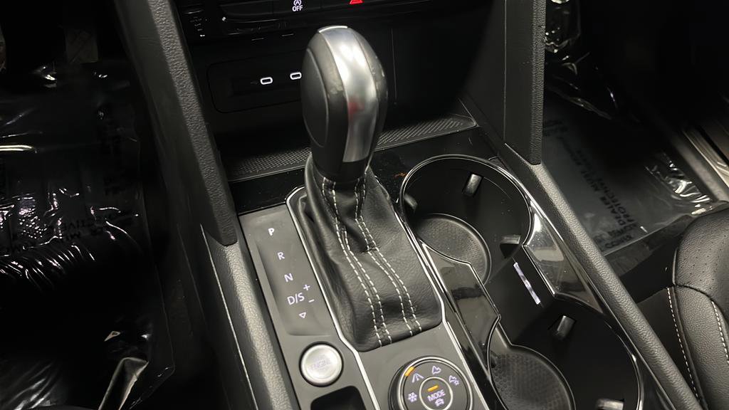 Used 2023 Volkswagen Atlas SEL AWD/4WD image 19