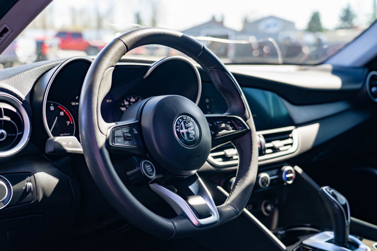Used 2020 Alfa Romeo Giulia Ti image 13
