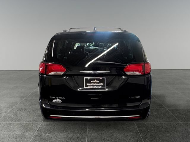 Used 2019 Chrysler Pacifica Limited FWD image 26