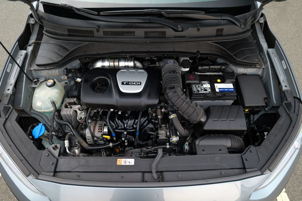 Used 2019 Hyundai Kona Limited AWD/4WD image 54