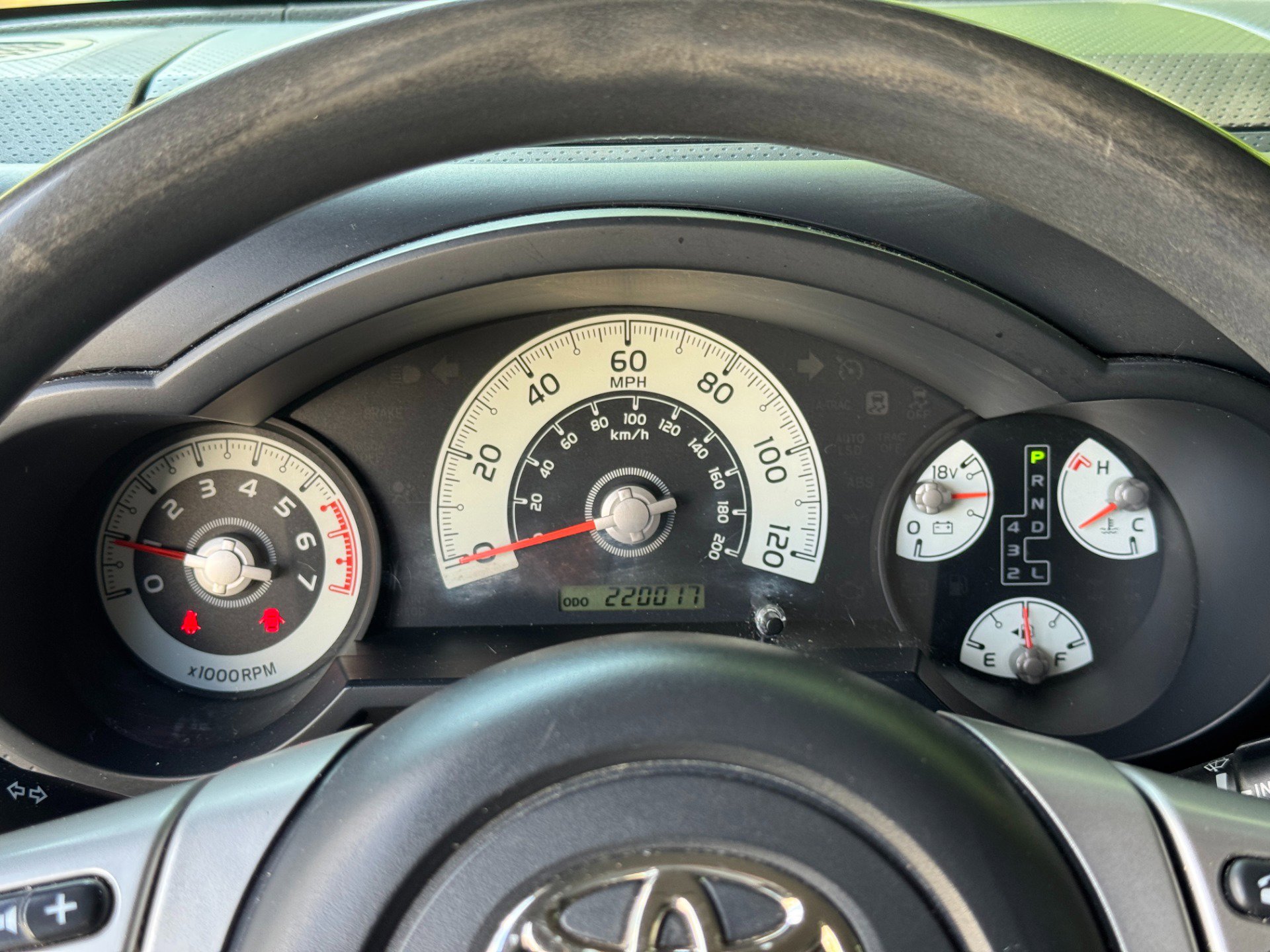 Used 2011 Toyota FJ Cruiser 2WD w/ Convenience Pkg image 30