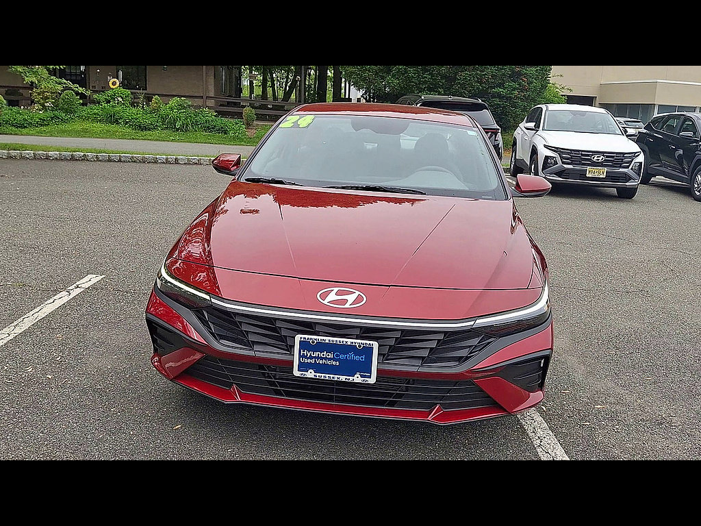 Certified 2024 Hyundai Elantra Blue FWD image 3