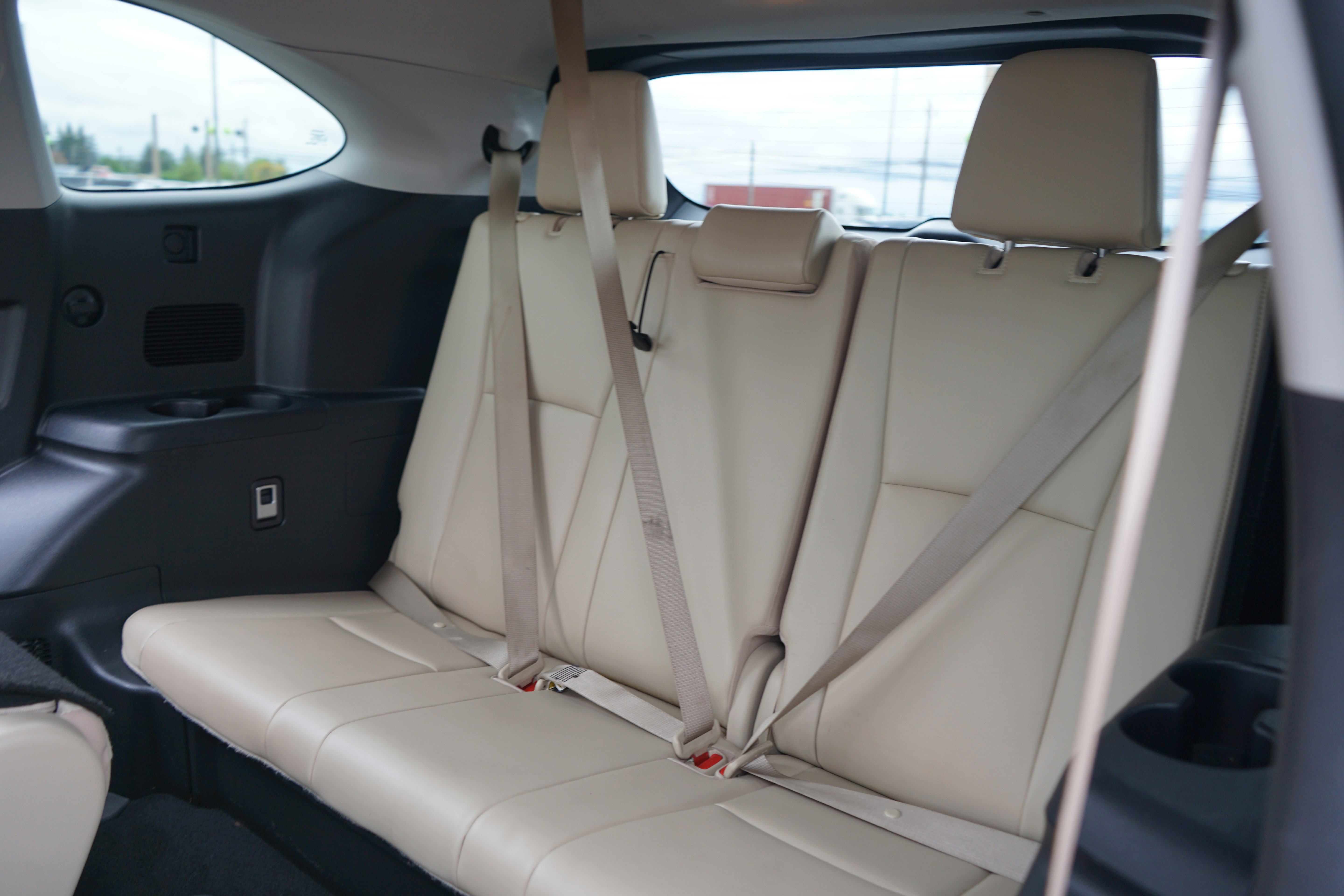 Used 2022 Toyota Highlander Limited image 29