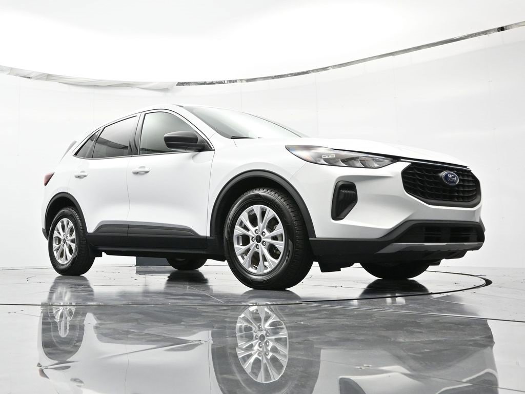 Used 2023 Ford Escape Active image 37