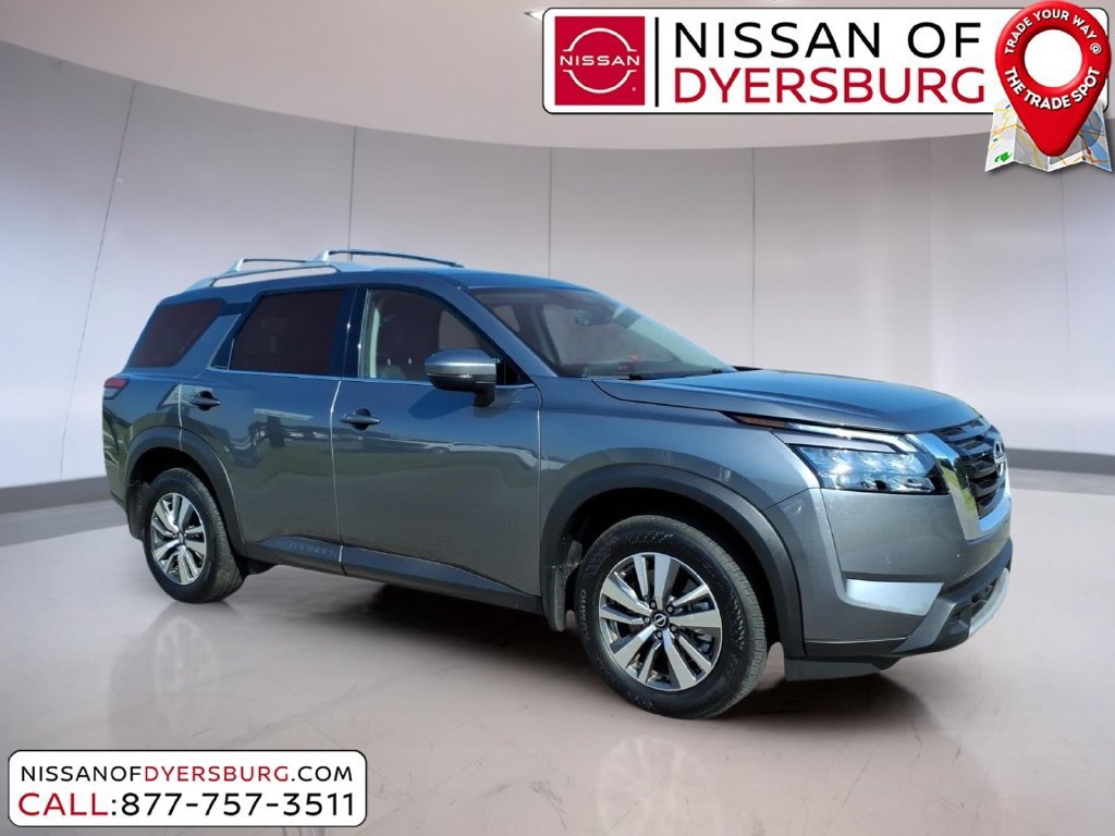 Used 2025 Nissan Pathfinder SL