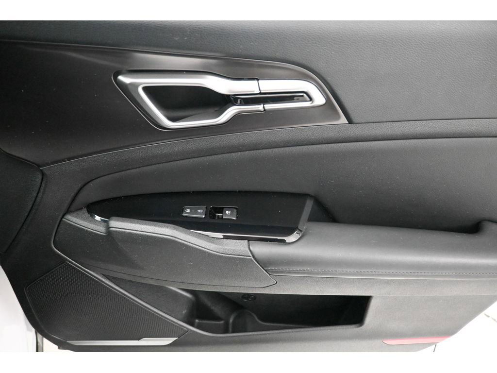 Used 2023 Kia Sportage EX image 21