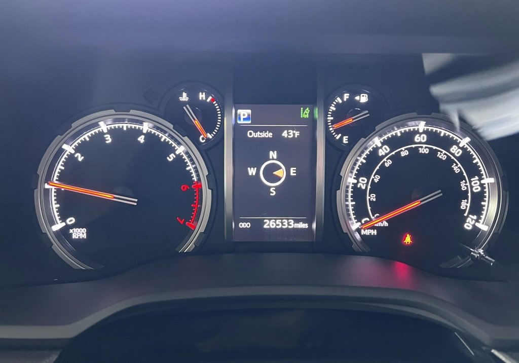 Used 2020 Toyota 4Runner TRD Off-Road Premium image 26