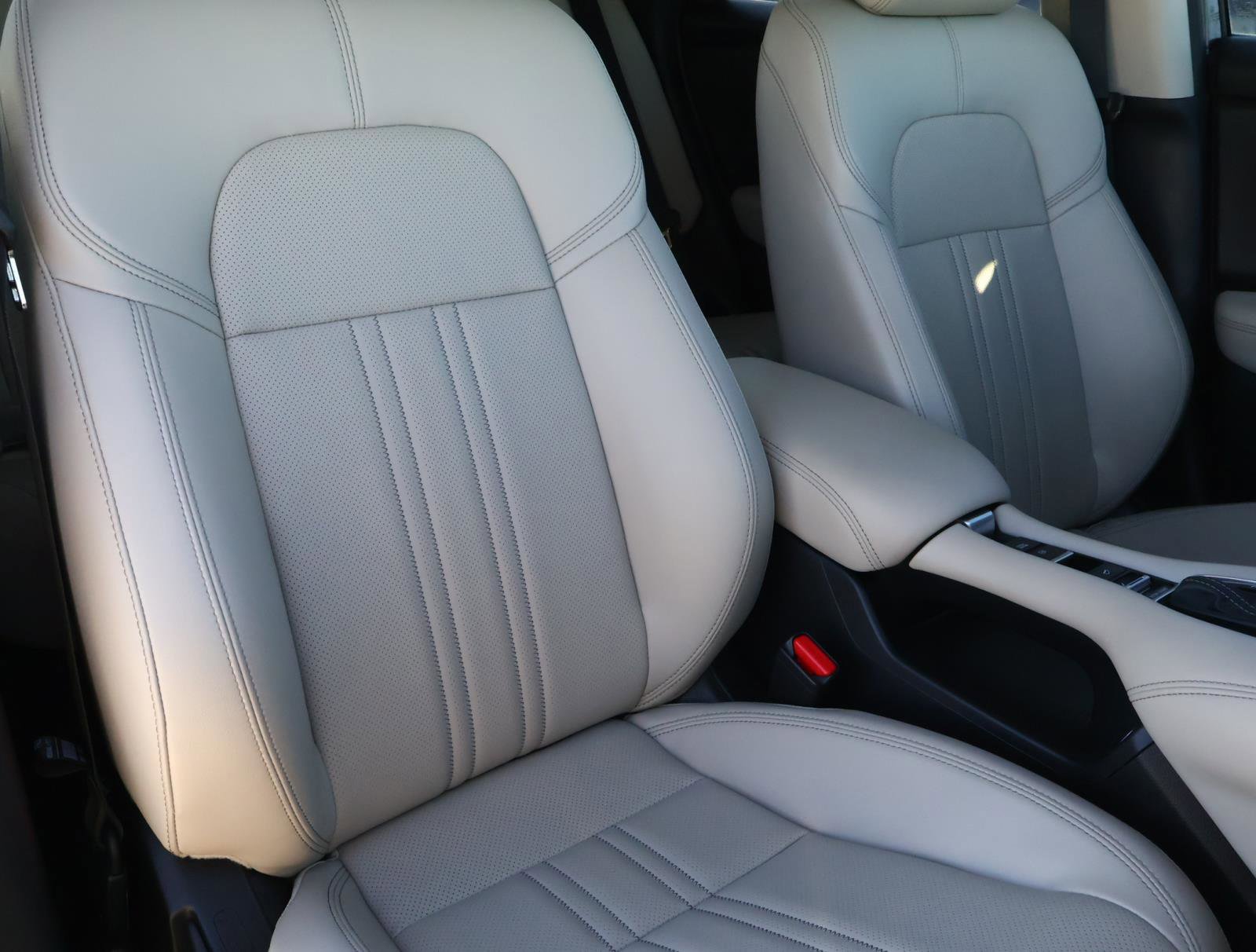 Used 2023 Honda HR-V EX-L image 17