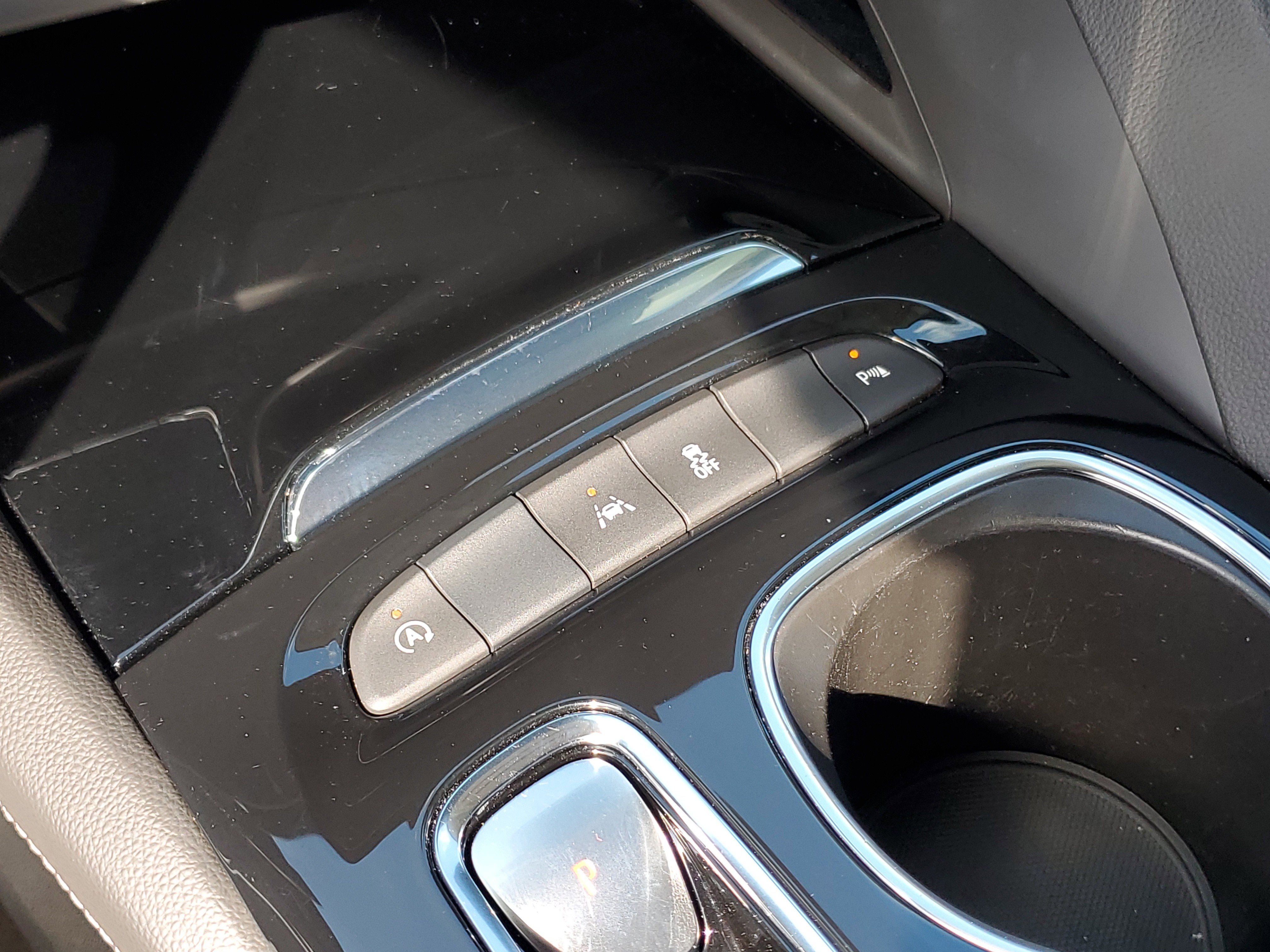 Used 2023 Buick Envision Essence image 28