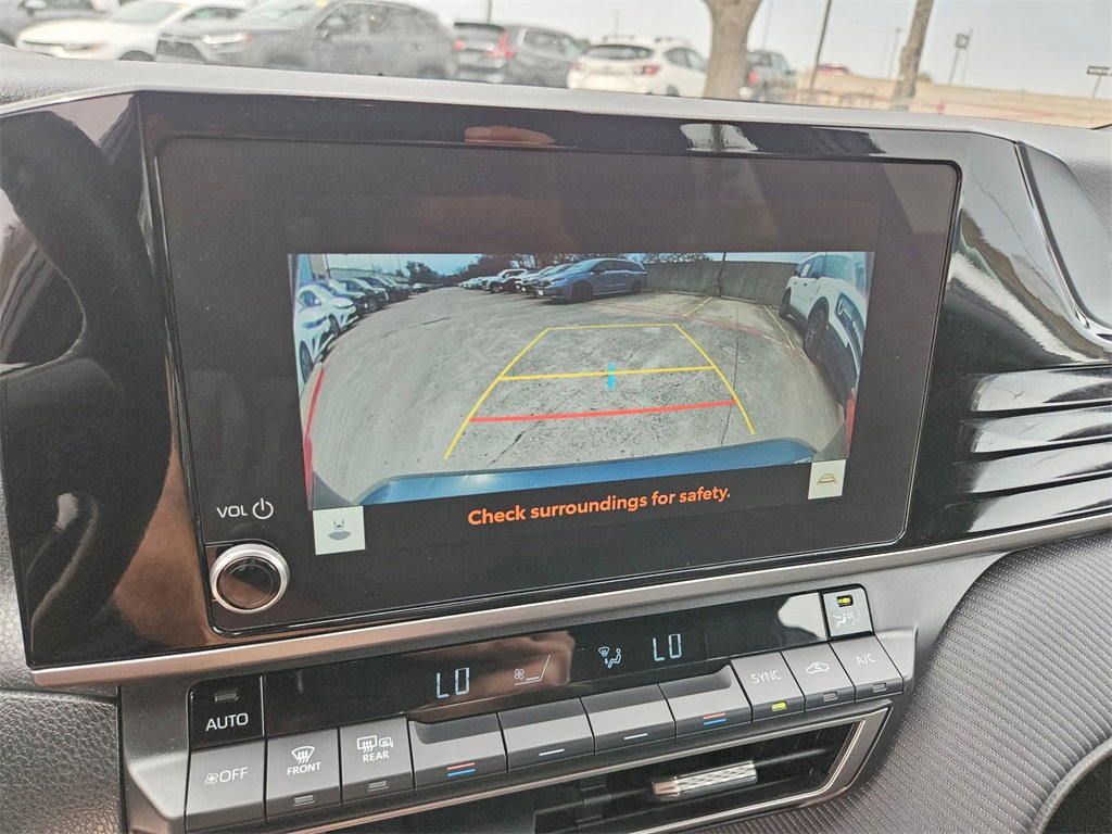 Used 2025 Toyota Camry SE image 22