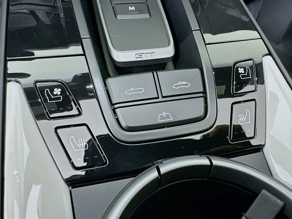 New 2026 Porsche 911 Carrera 4S image 23