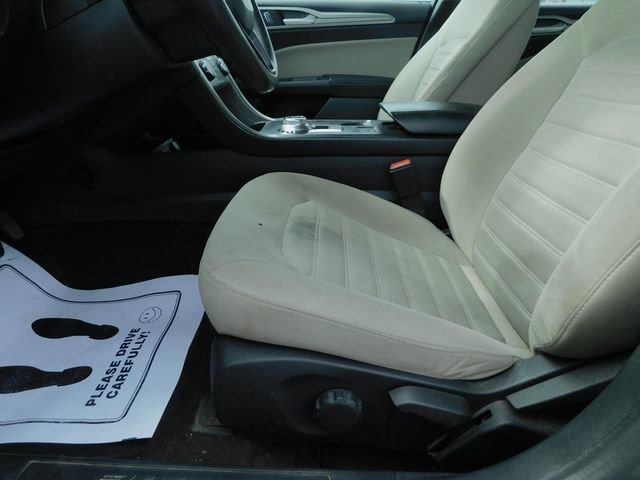 Used 2020 Ford Fusion S image 32