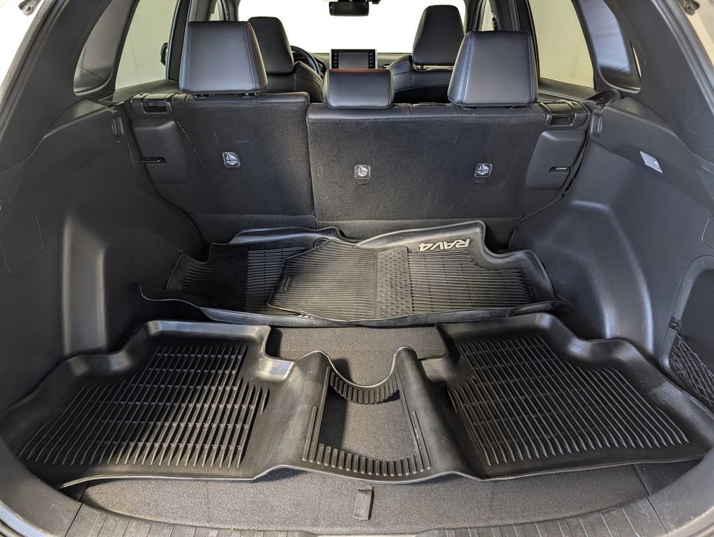 Used 2019 Toyota RAV4 XSE w/ XSE Weather Package image 11