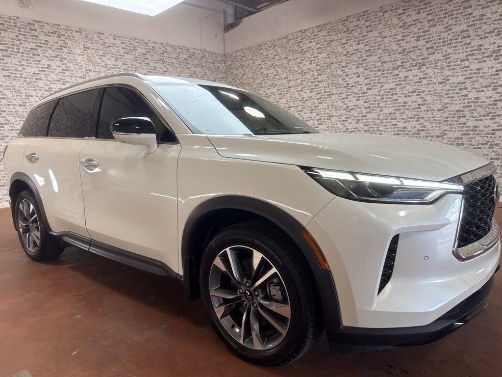 Used 2023 INFINITI QX60 Luxe w/ Vision Package AWD/4WD image 1