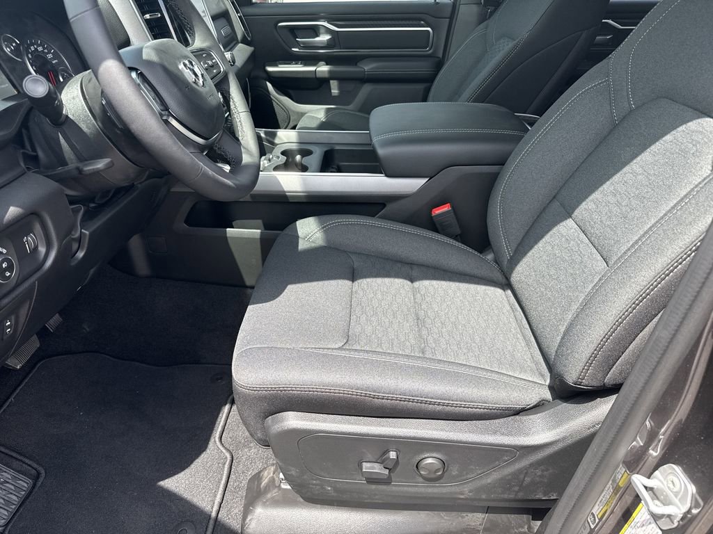 New 2026 RAM 1500 4x4 Crew Cab image 12
