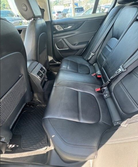 Used 2020 Jaguar XE S image 13