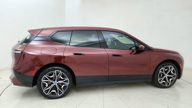 Used 2024 BMW iX xDrive50 w/ Premium Package AWD/4WD image 6