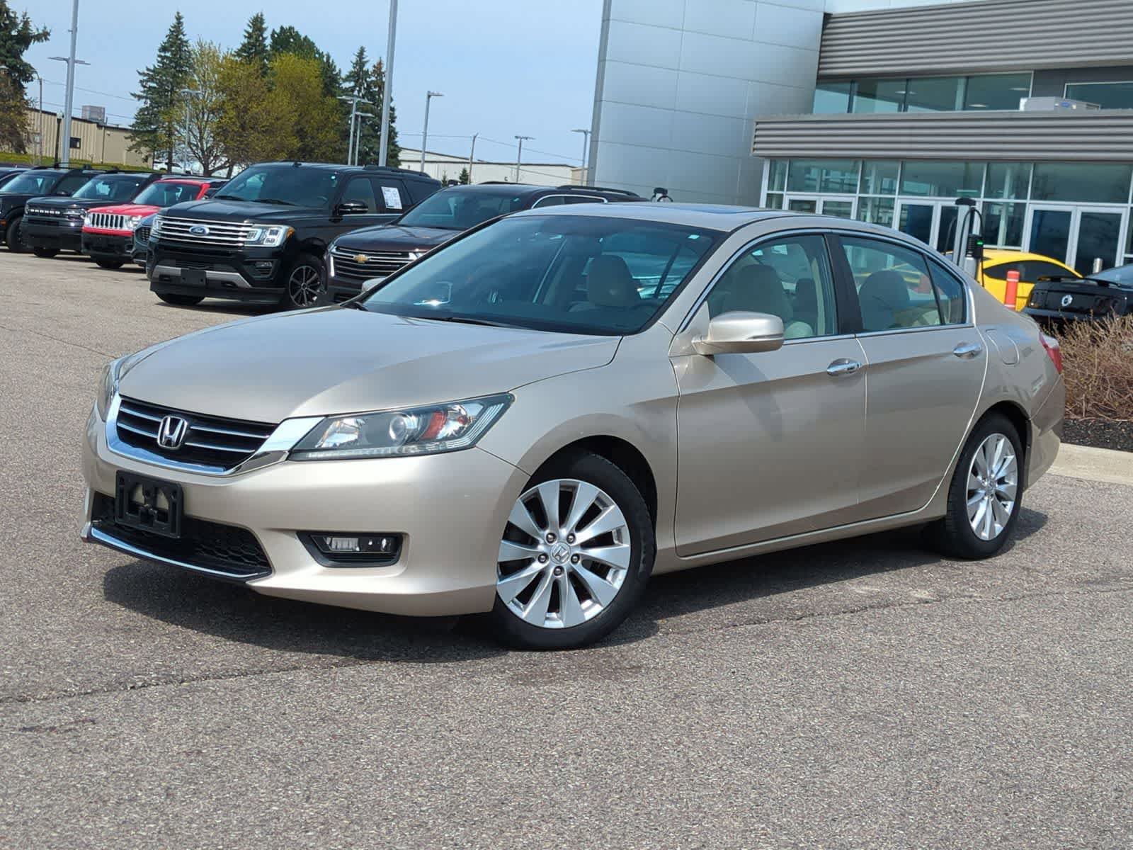 Used 2015 Honda Accord EX image 1