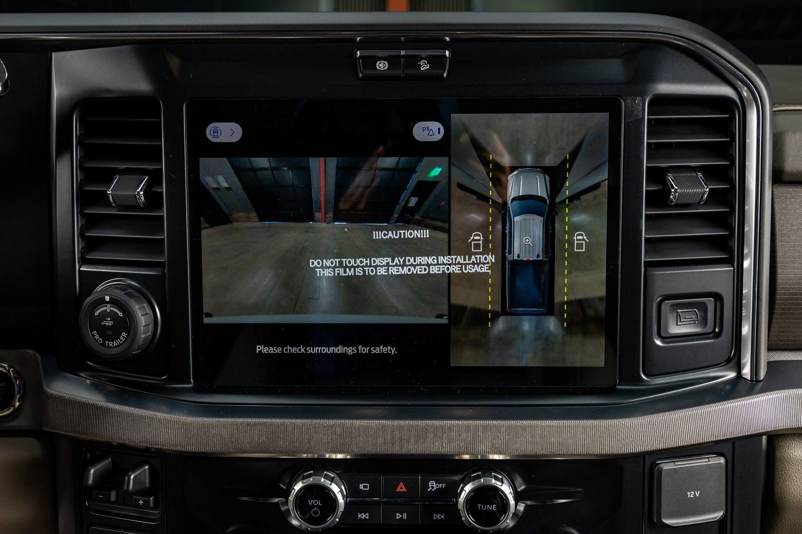 Used 2025 Ford F450 Platinum w/ Platinum Plus Package image 25